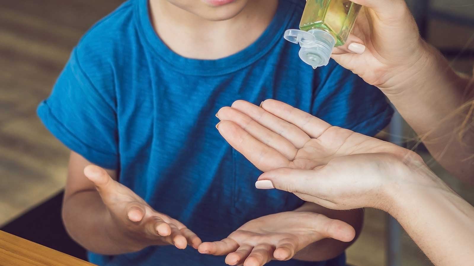 diy hand cleanser featured