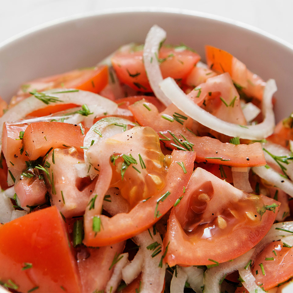garden-fresh tomato salad thumbnail
