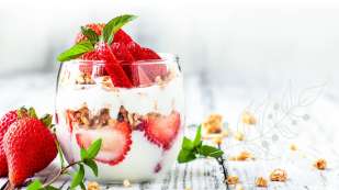 Strawberry Yogurt Parfet 