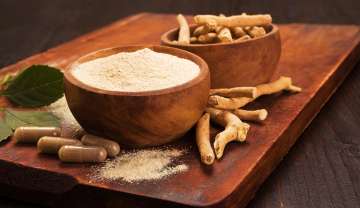 Ashwagandha root, powder and supplements