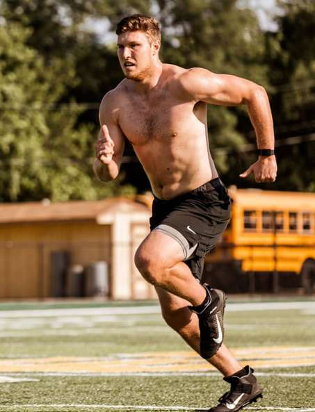 drew sample workout outdoors sprinting shirtless